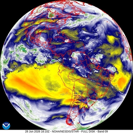 latest image of Eastern N. America water vapor