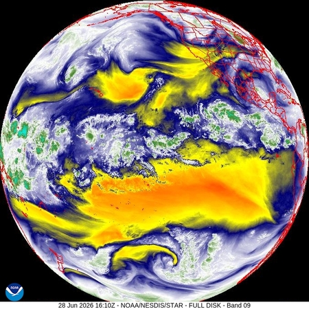 latest image of Western N. America water vapor